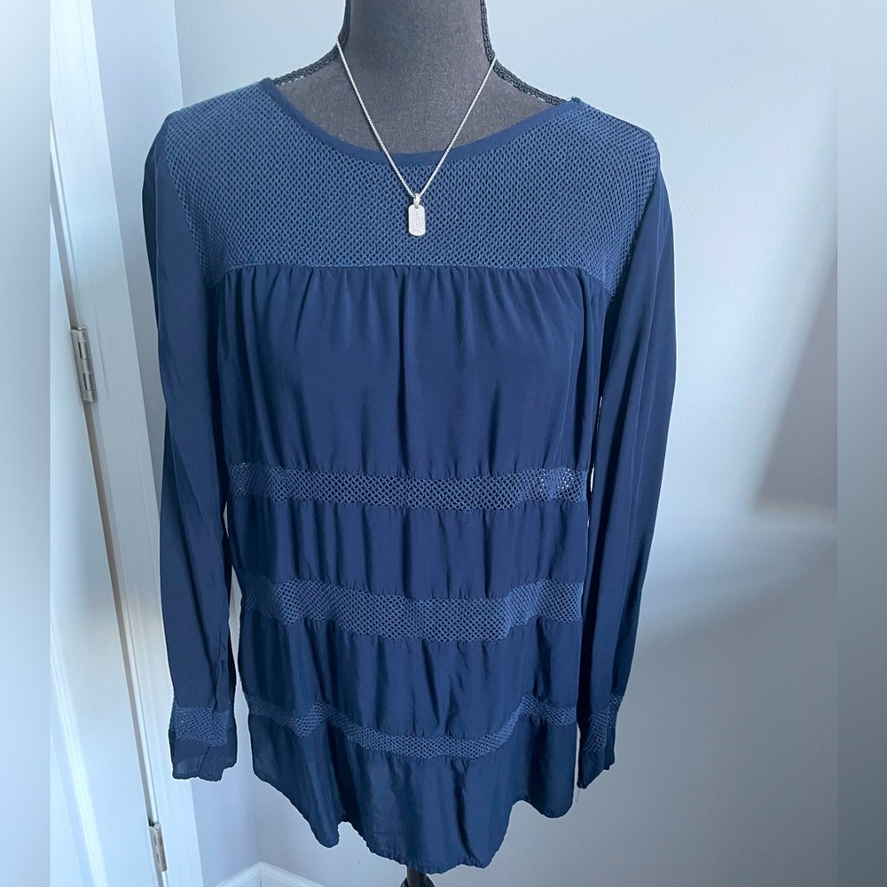 Navy Gap Top